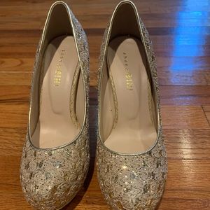 Sparkly glitter high heels (Pumps) In Gold